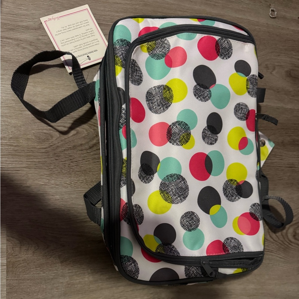 Thirty One Expandable Insulated travel food service bag with serving tools NWT